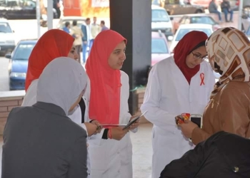 حملات توعية بخطورة الايدز بقرى اسيوط