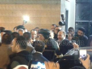 أقباط قنا يستقبلون البابا بالزغاريد 