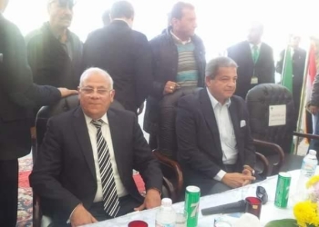 “حلبية ” يهدى درع النادى المصرى لوزير الرياضة وضيوف بورسعيد