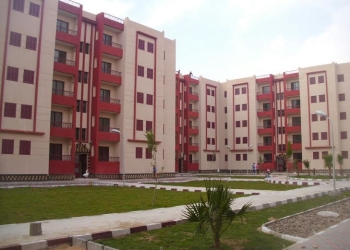 وزير الإسكان يُسلم المحافظين ملفات المشروعات التى تنفذها الوزارة
