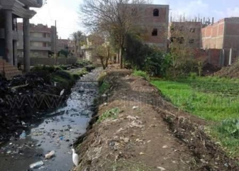 المحافظ يأمر بتطهير ترعة الكفر بطوخ