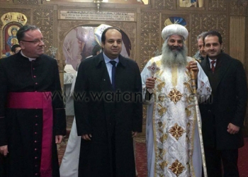 المهنئون يتوافدون على كنيستنا بروما للتهنئة بالعيد
