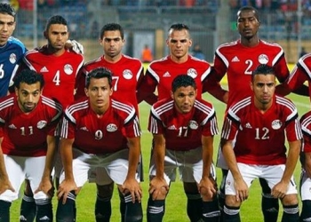 توقف مباراة مصر وليبيا بسبب إنفجار
