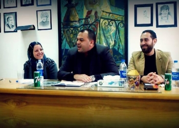 “الزهار” يسرد حكايات التاريخ  بمكتبة طوبار