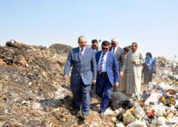 محافظ القليوبية يقتحم المقلب الوسيط لتجميع القمامة بشبرا الخيمة