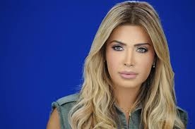 النجمة الذهبية: كل عام وانتي بخير ياأمي