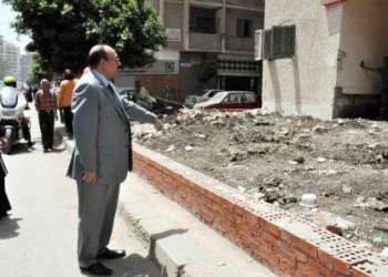 محافظ القليوبية يأمر بإزالة بروز أمام أحد المحال