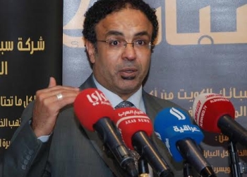 الذهب يلامس أعلى مستوى له منذ خمس عشر شهراً