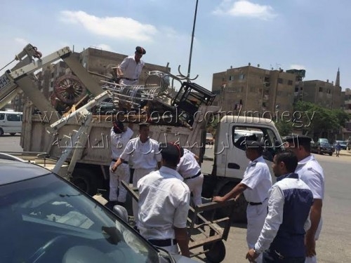 حملات أمنية لضبط وإزالة الإشغالات الإدارية بالشوارع القاهرة