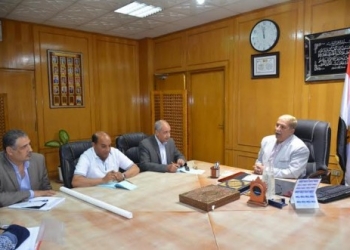 “يس” يستعرض المخطط العام لتطوير المحاور المرورية ومداخل ومخارج المحافظة