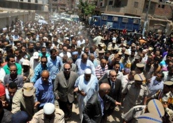 محافظ القليوبية يعزى أسرة شهيد جمجرة ببنها