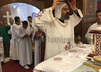 الأنبا أنجيلوس يُسيم 57 شماس بالمحافظة