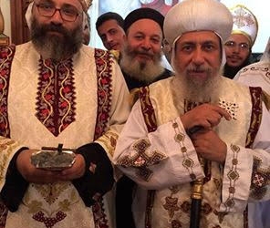 الأنبا توماس يسيم قمص بعزبة الأسقف