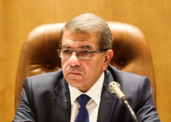 المالية: تقليص زمن الأفراج عن البضائع لتخفيض التكلفة 