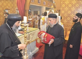 “رئيس دير السريان يشارك الأنبا تادرس احتفالات العذراء ببورسعيد “