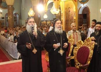 الأنبا بيمن والأنبا شاروبيم يحتفلان بالسيدة العذراء بقنا