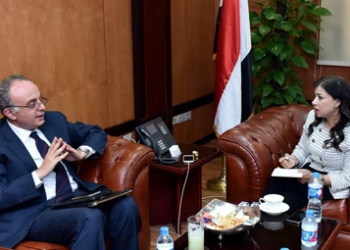 “الاستثمار”و “الرقابة المالية” تناقش تشريعات الخدمات المالية غير المصرفية