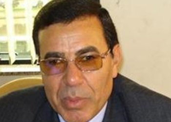 نقابة النسيج : عمال المحلة رفضوا خصخصة الشركات وتعهدوا للحكومة ب ” ربط بطونهم “
