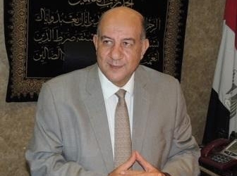 نجار يتهم إستشارى عظام بالإهمال