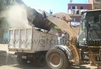 رفع 1500 طن قمامة من مصرف لري الزراعات بني سويف