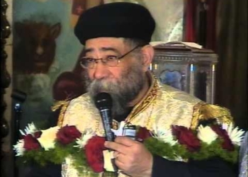 الأنبا أنجيلوس يعزي الأنبا زوسيما في نياحة والده