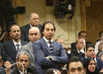 مشادات كلامية فى اجتماع اللجنة الاقتصادية إدى لأنسحاب وكيل اللجنة