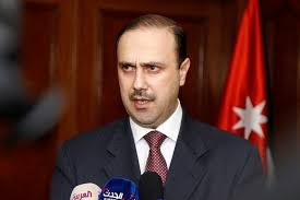 الأردن يسمح بإدخال مساعدات للاجئين عالقين على الحدود مع سوريا