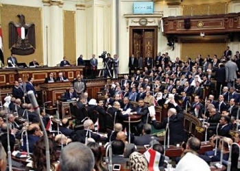 نائب برلماني يطالب بضرورة إيجاد سياسة محددة للاستيراد والتصدير