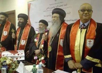 الأنبا إبرآم والأنبا جابرييل يترأسا لجنة مناقشة دكتوراه 