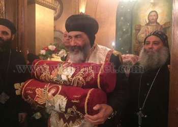 الأنبا تادرس والأنبا رافائيل يحتفلان بعيد الأميرين بحارة الروم