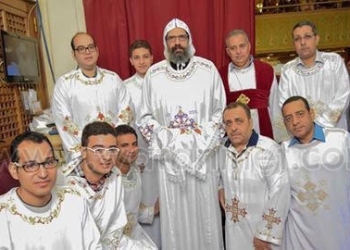 الأنبا أنجيلوس يسيم شمامسة جدد بشبرا