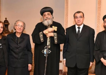 البابا يستقبل أسر إثنين من الآباء الكهنة المتنيحين بالمرقسية