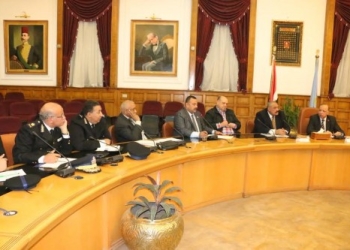 محافظ القاهرة يلتقي أعضاء مجلس النواب عن المنطقتين الغربية والجنوبية