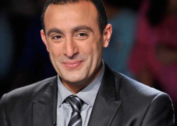 أحمد السقا ينعى إنجى المقدم لوفاة والدتها 