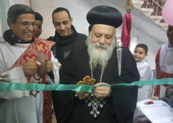 الأنبا ديمتريوس يفتتح مدرسة الشمامسة بملوي