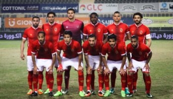 “الأهلي” يغادر لجنوب أفريقيا لمواجهة “بيدفيست”