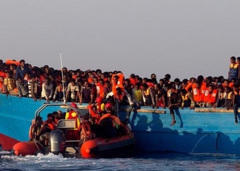 إنقاذ أكثر من ألف مهاجر قبالة السواحل الليبية