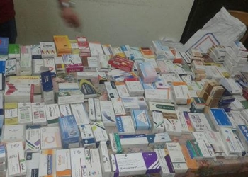 صيدلية تبيع أدوية منتهية الصلاحية ببني سويف 