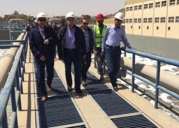 بدء التشغيل التجريبى لمحطتي صرف كيما بأسوان