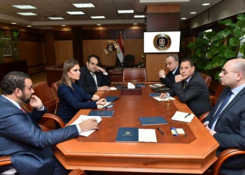 وزيرة الاستثمار تبحث إصدار مشروعات قوانين  لاستحداث أداء مالية جديدة