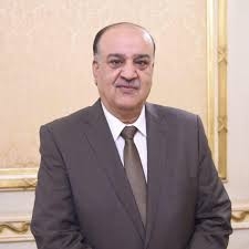 وزير الصحة يأمر بعلاج مواطن يعانى من السمنة المفرطة