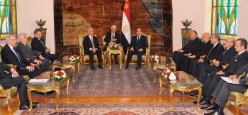 الرئيس “السيسى” يستقبل رئيس جمهورية أوروجواي