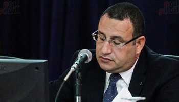عميد هندسة الإسكندرية يكشف سبب ميل عقار الأزاريطة
