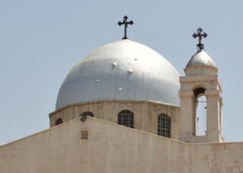 كنيسة الانبا كاراس السائح بباكوس تحتفل بعيد شفيعها