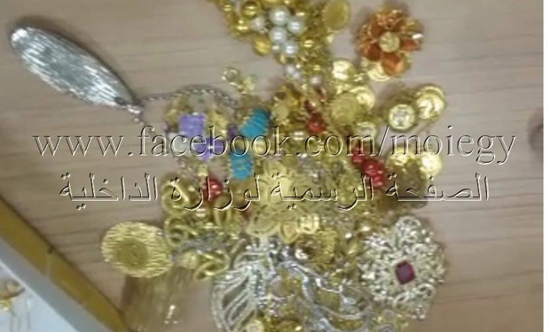 ضبط ثلاثة أشخاص بحوزتهم مشغولات ذهبية