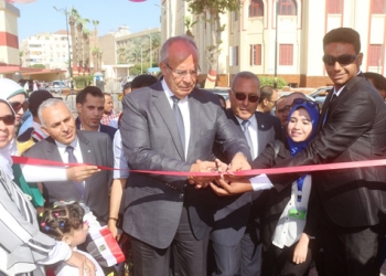 وزير التنمية المحلية ومحافظ السويس يفتتحان ميدان الأربعين