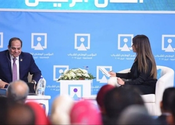 السيسي : “أنتوا كمصريين عاوزين تشوفوا كتير”