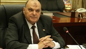 كمال عامر