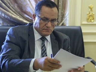 برلمانى يتقدم بمشروع قانون لإبراز بطولات الجيش والشرطة فى المناهج التعليمية