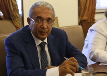 “خطة البرلمان” تضيف مسمى التعاقدات الحكومية لقانون المناقصات والمزايدات